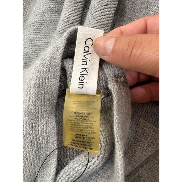 Calvin Klein Women’s Knit Infinity Scarf Light Gray Neck Warmer - Picture 7 of 7